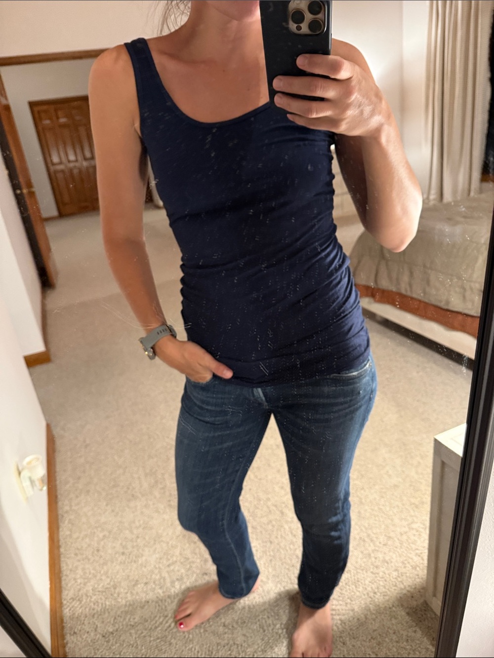 Three dot size small navy tank